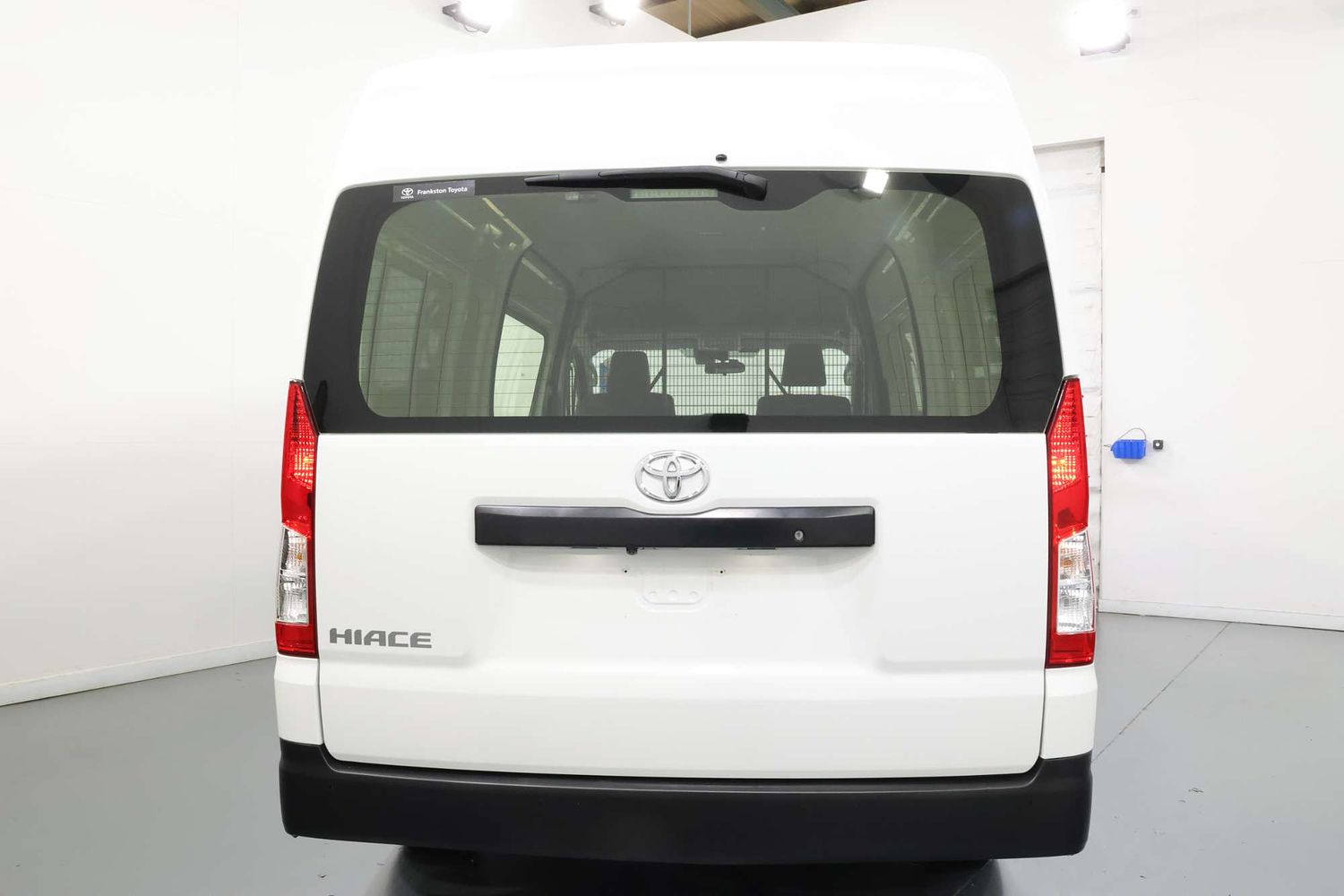 2022 Toyota Hiace 