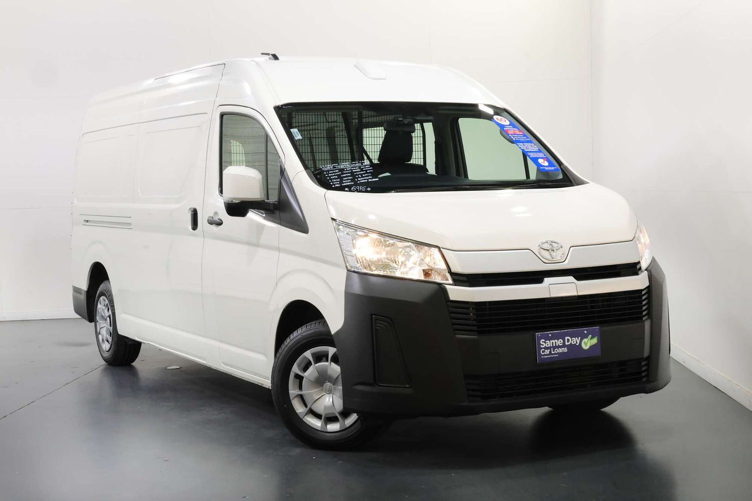 2022 Toyota Hiace 