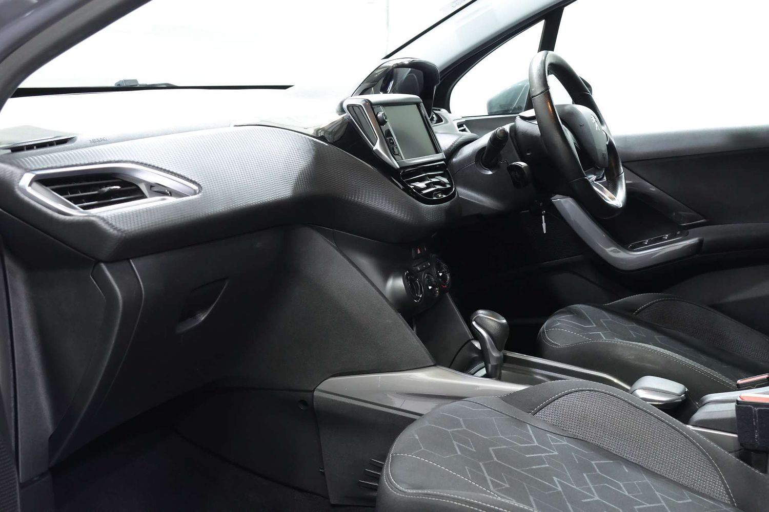 2018 Peugeot 2008 Active