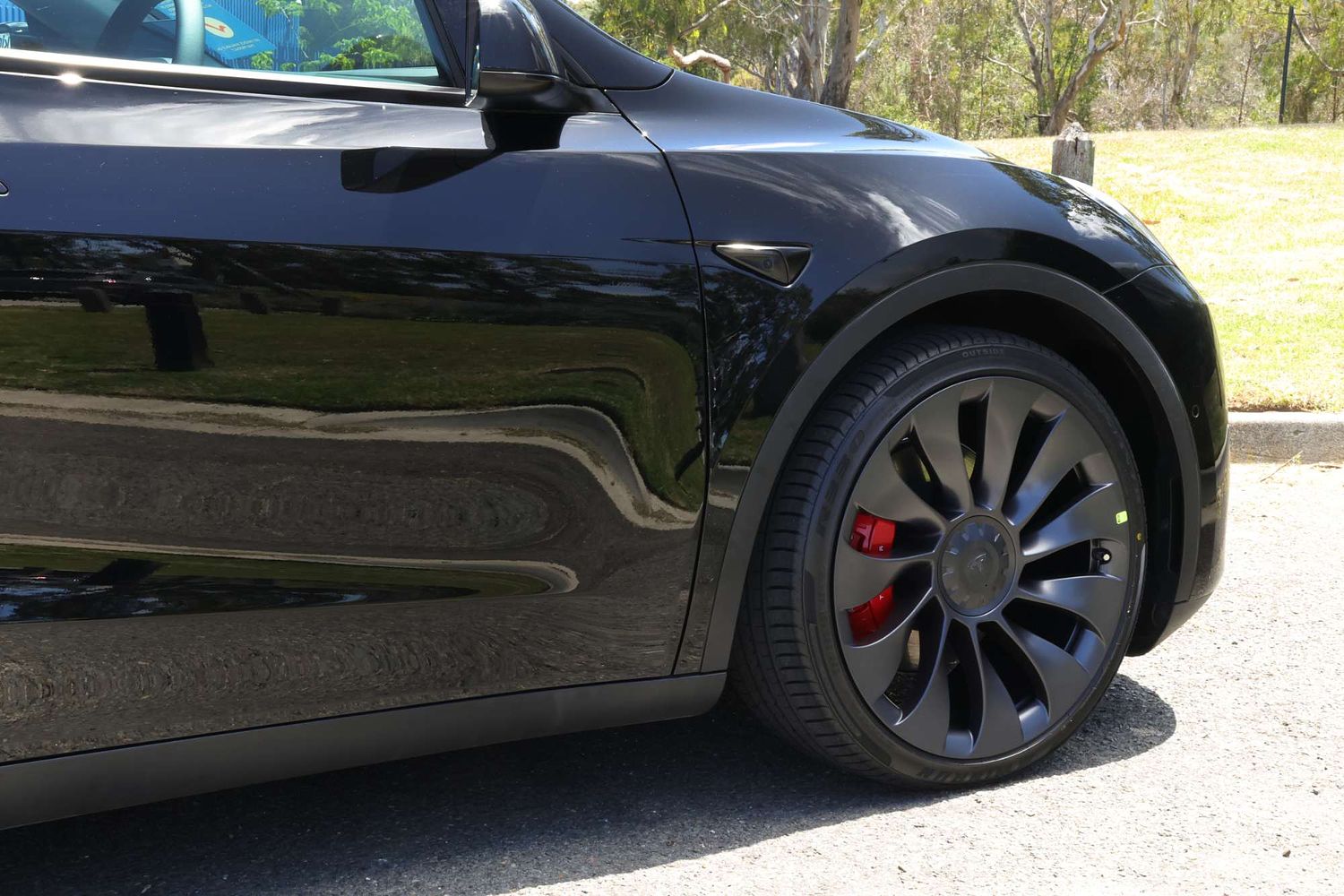 2023 Tesla Model Y Performance