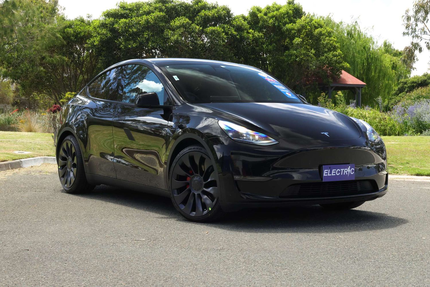 2023 Tesla Model Y Performance