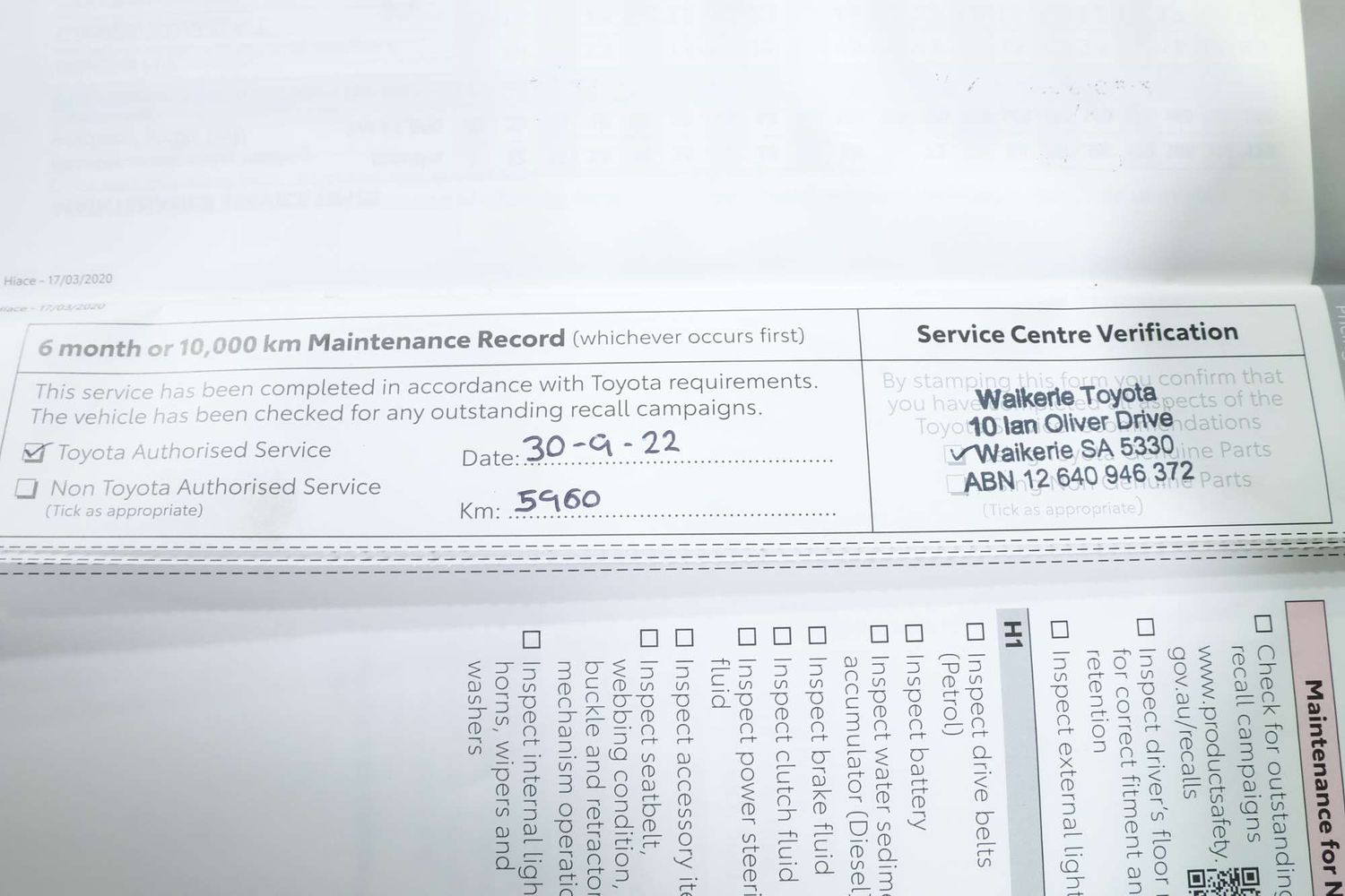 2021 Toyota Hiace Commuter with Wheel Chair Lift