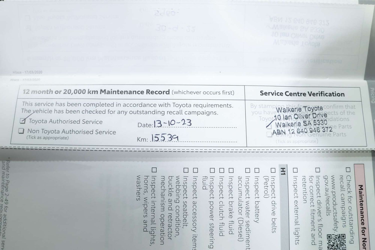2021 Toyota Hiace Commuter with Wheel Chair Lift