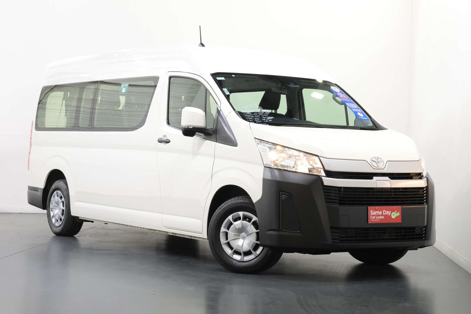 2021 Toyota Hiace Commuter with Wheel Chair Lift