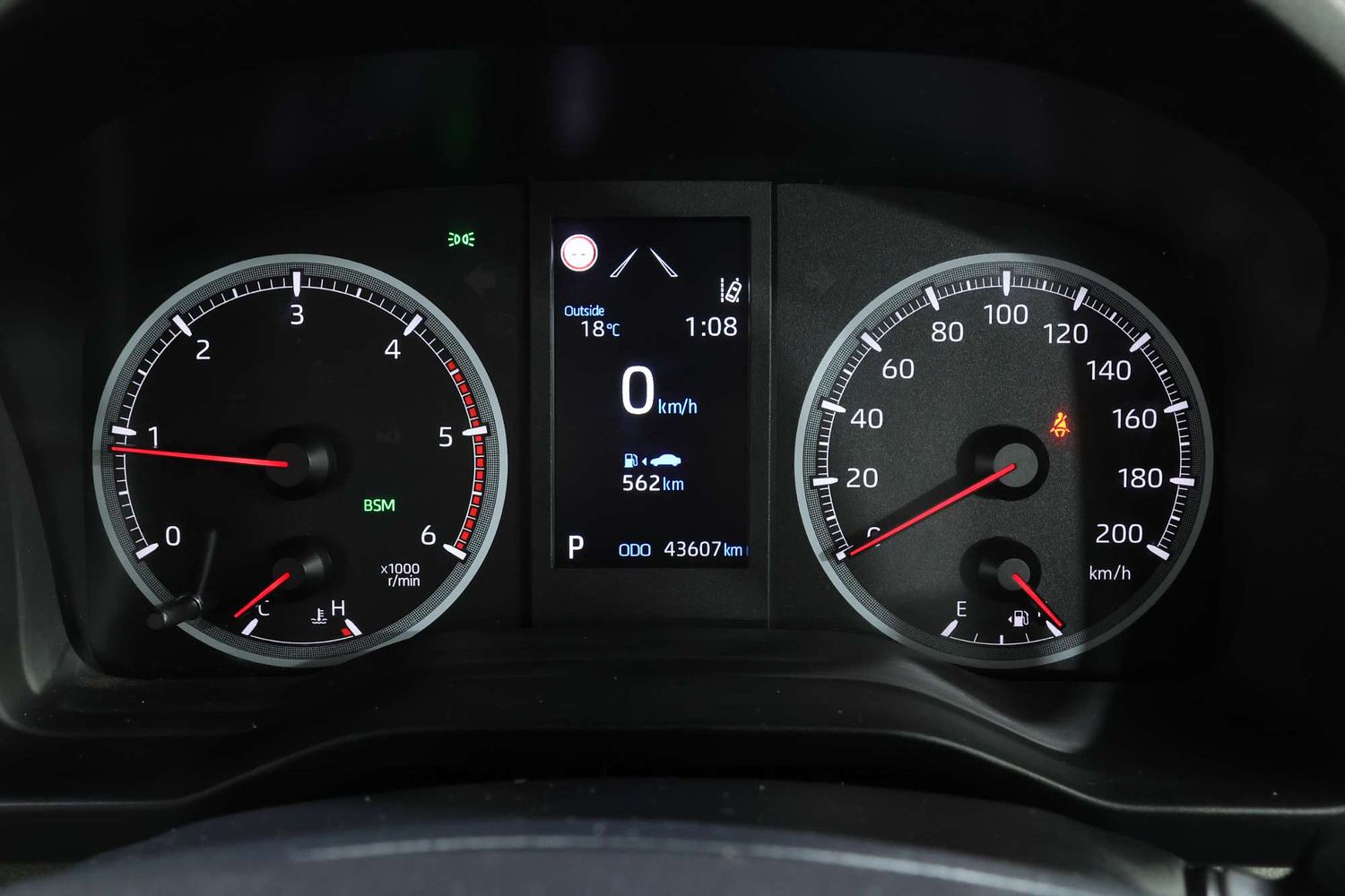 2021 Toyota Hiace Commuter with Wheel Chair Lift