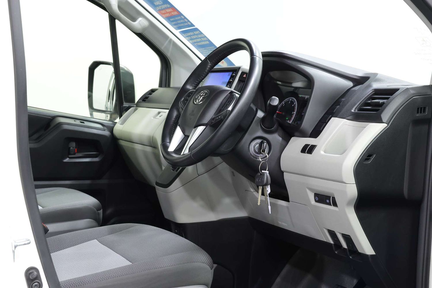 2021 Toyota Hiace Commuter with Wheel Chair Lift
