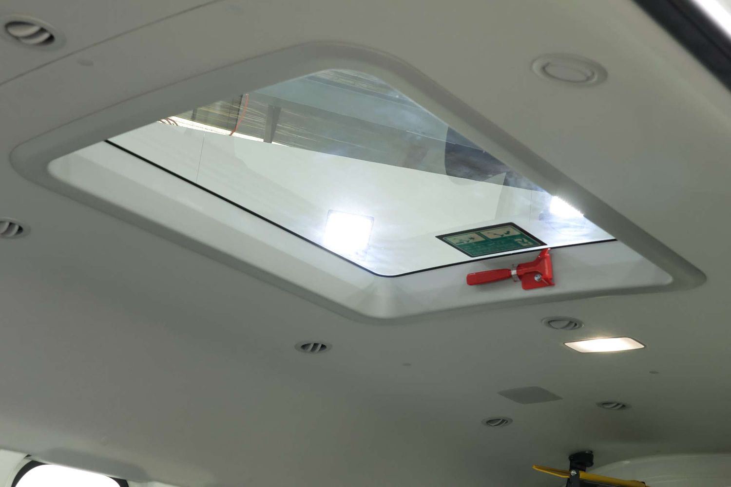 2021 Toyota Hiace Commuter with Wheel Chair Lift