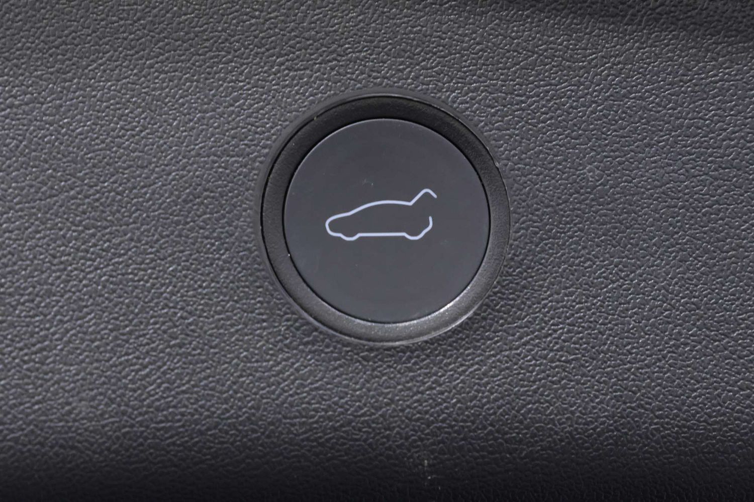 2022 Tesla Model 3 Rear-Wheel Drive