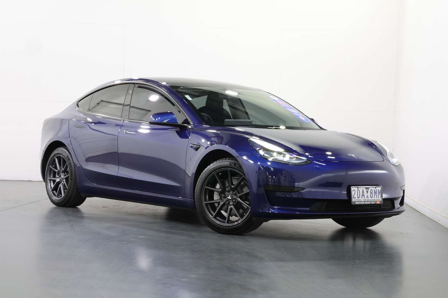 2022 Tesla Model 3 Rear-Wheel Drive