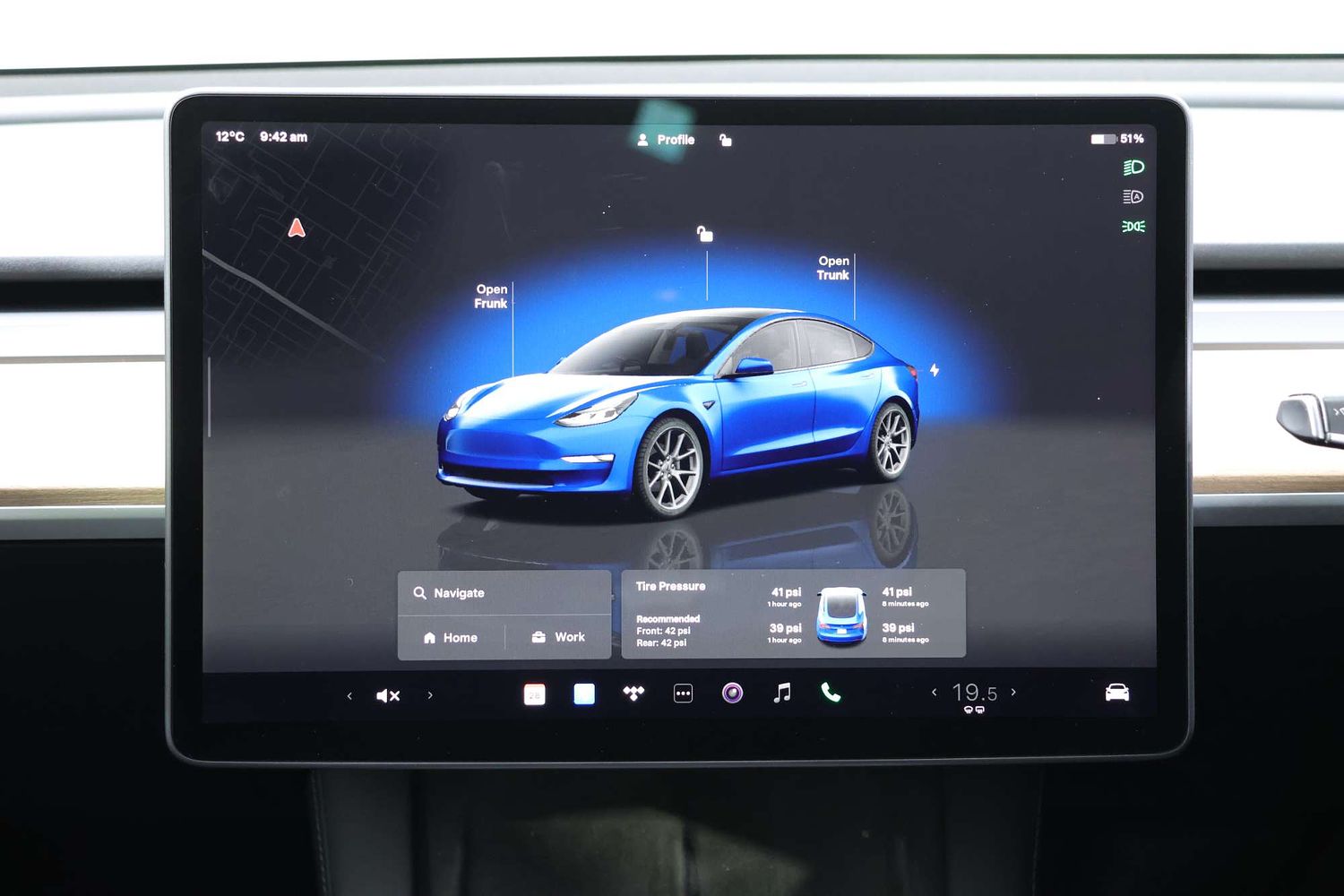 2022 Tesla Model 3 Rear-Wheel Drive