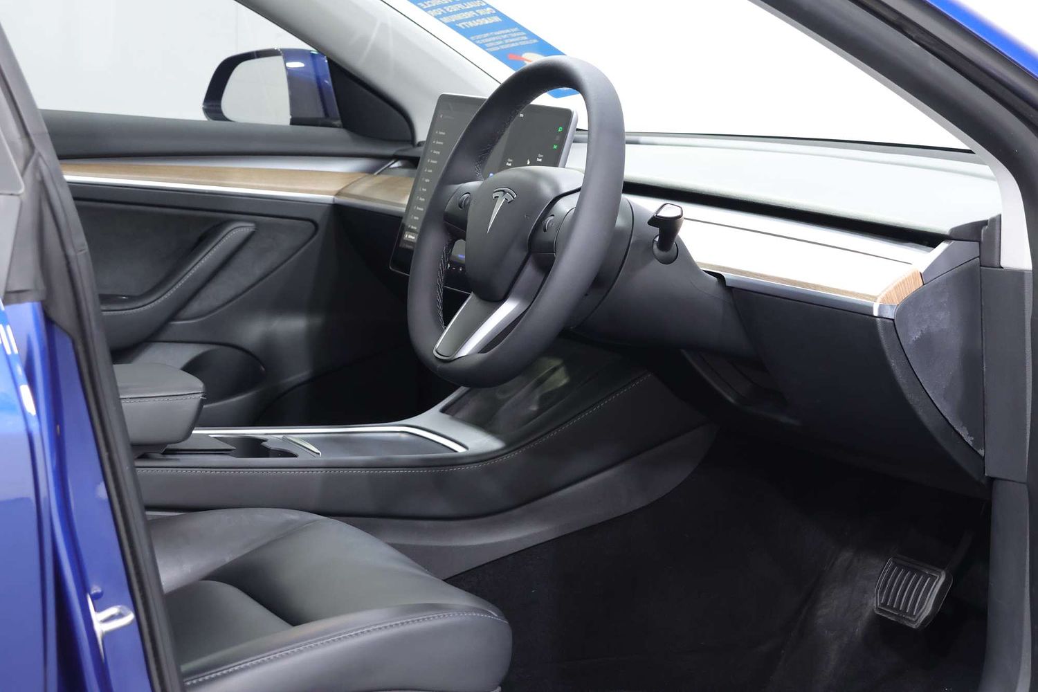 2022 Tesla Model 3 Rear-Wheel Drive