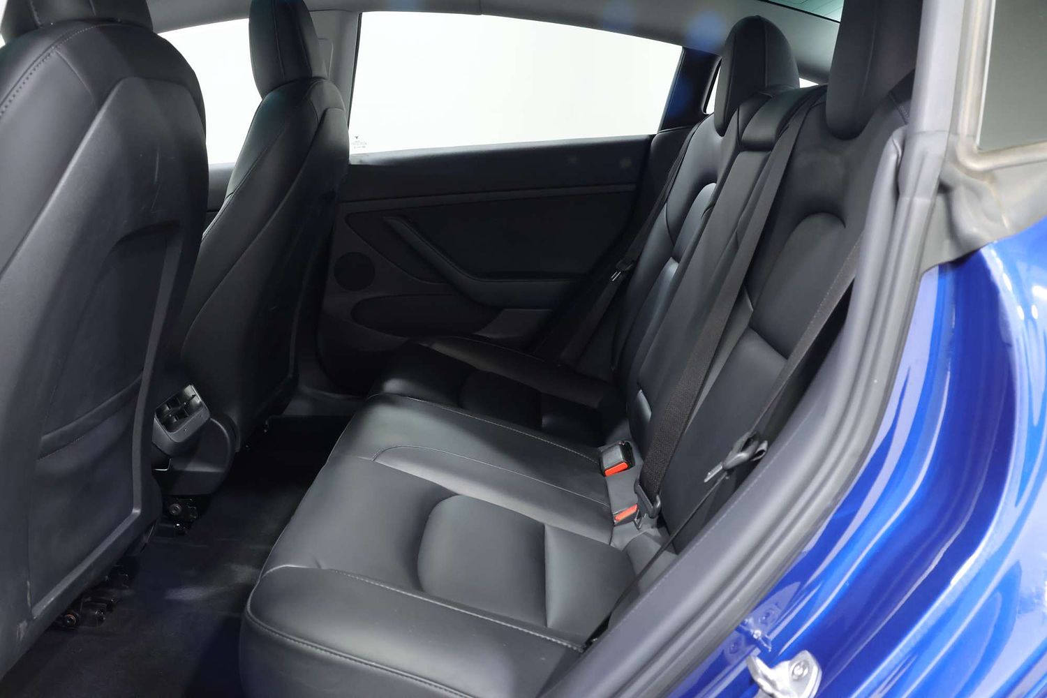 2022 Tesla Model 3 Rear-Wheel Drive