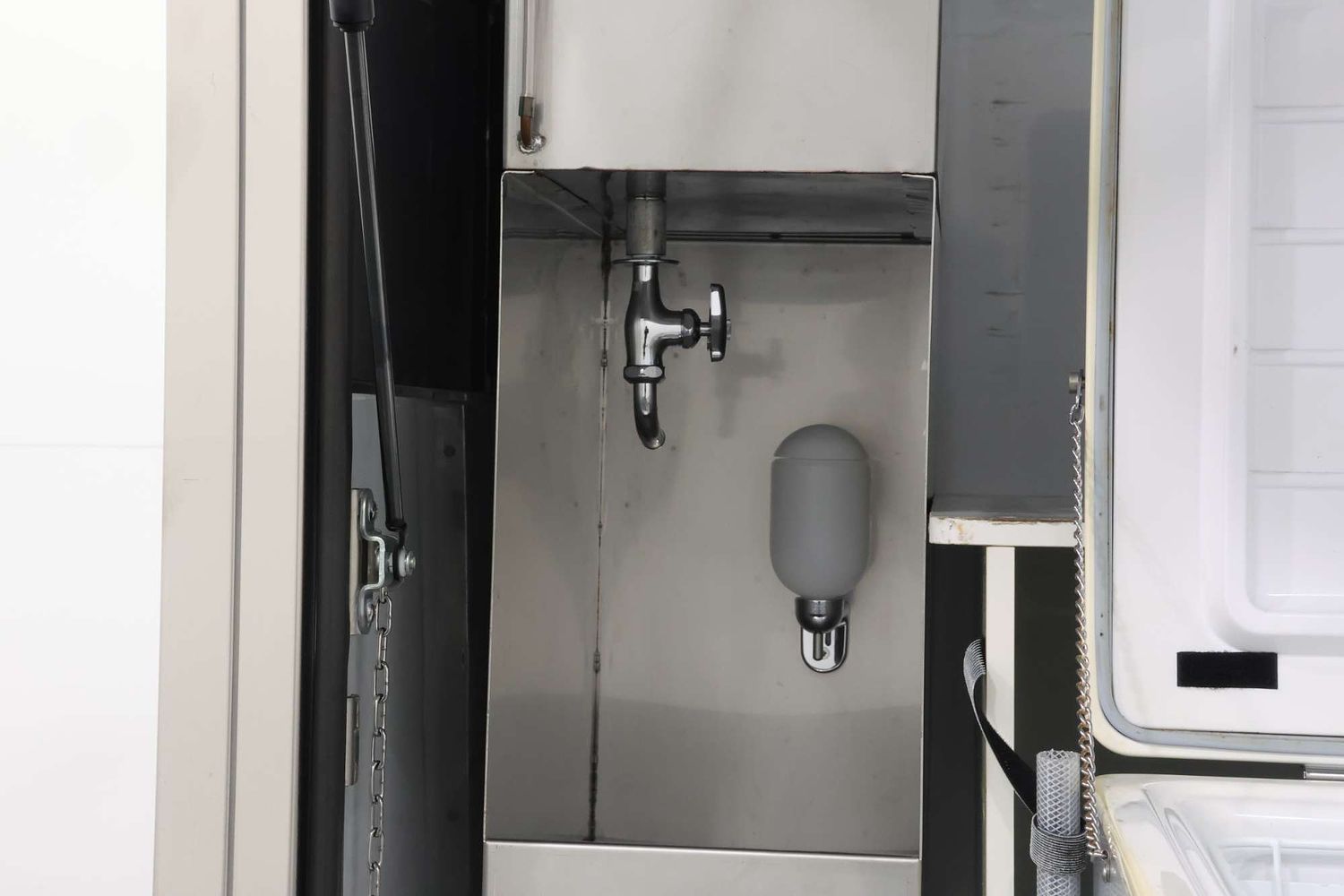 2018 Daihatsu Hi-jet JUMBO