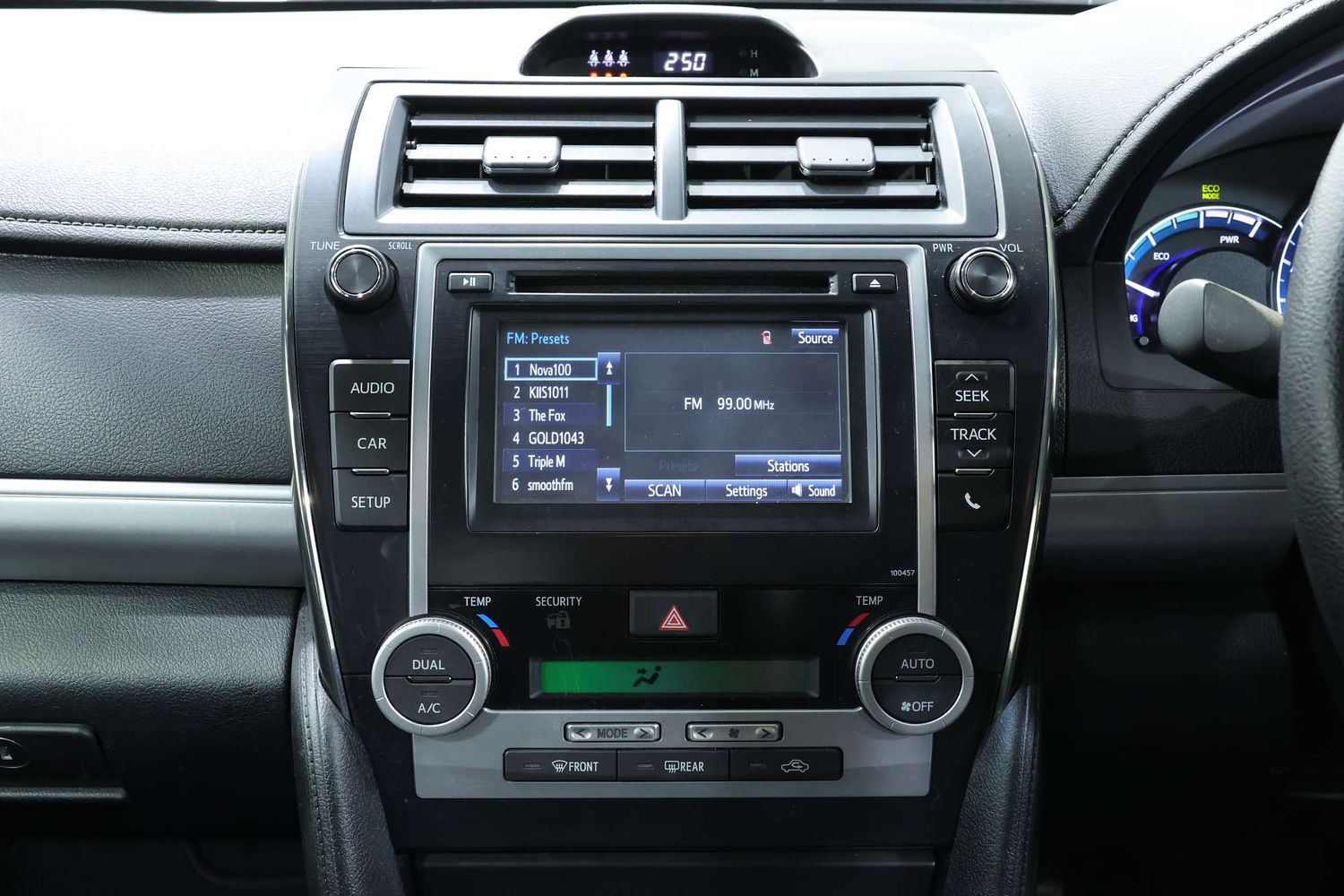 2015 Toyota Camry Hybrid H