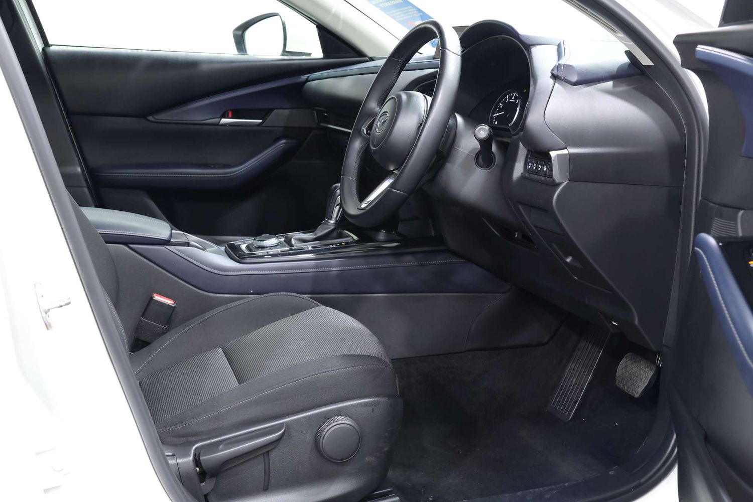 2023 Mazda Cx-30 G20 PURE (FWD)