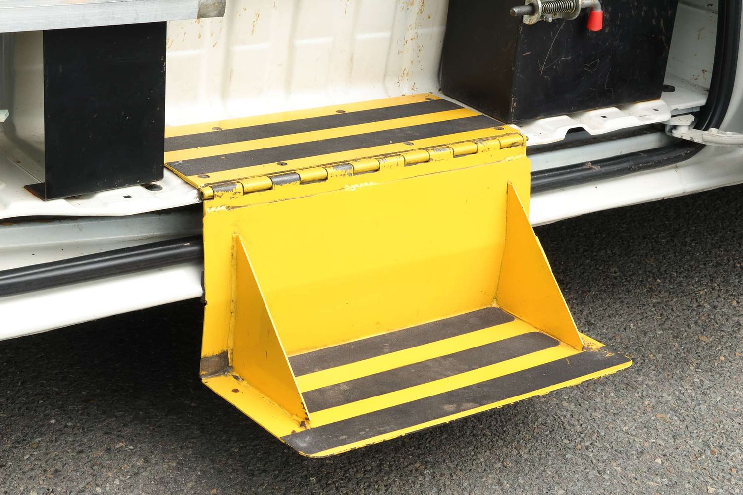 2014 Toyota Hiace Commuter