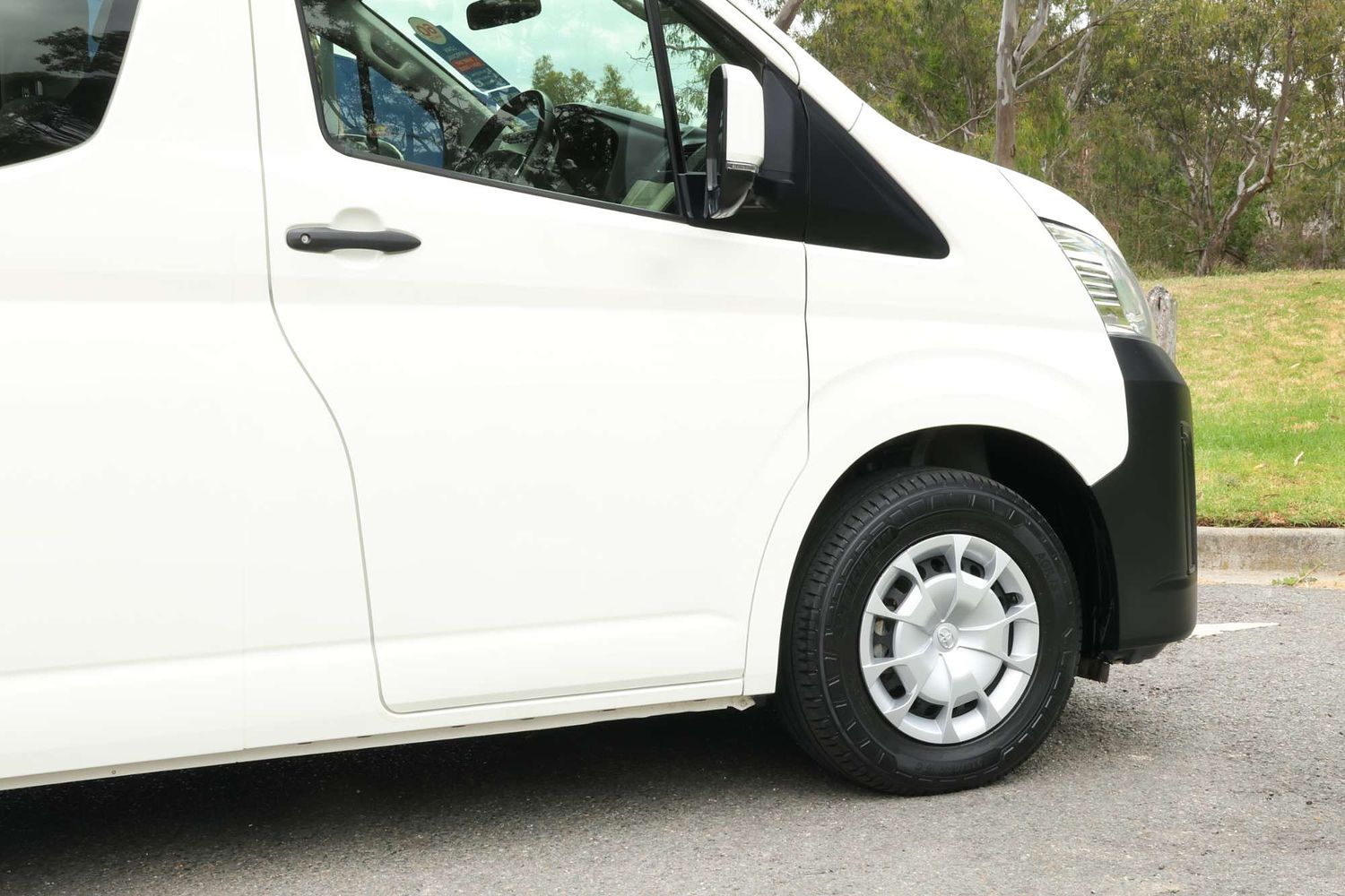 2019 Toyota Hiace Commuter