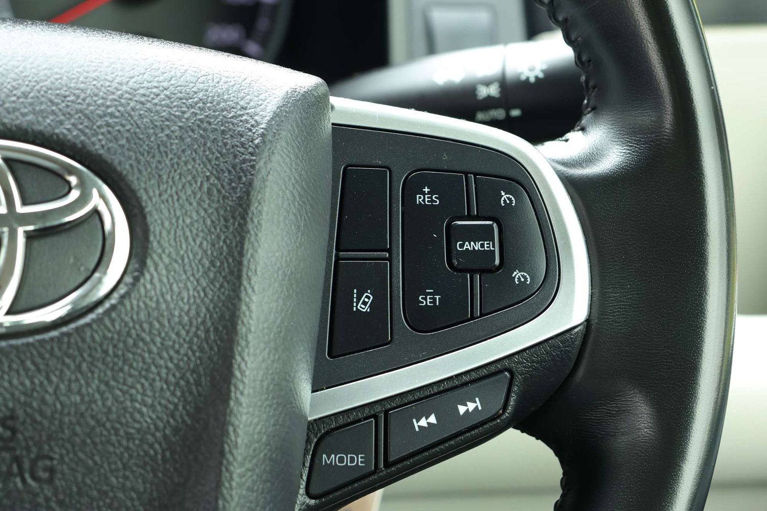 2019 Toyota Hiace Commuter