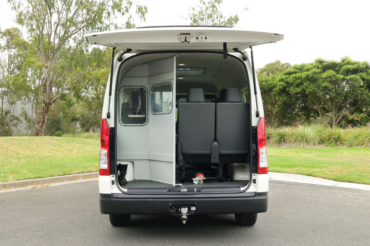 2019 Toyota Hiace Commuter