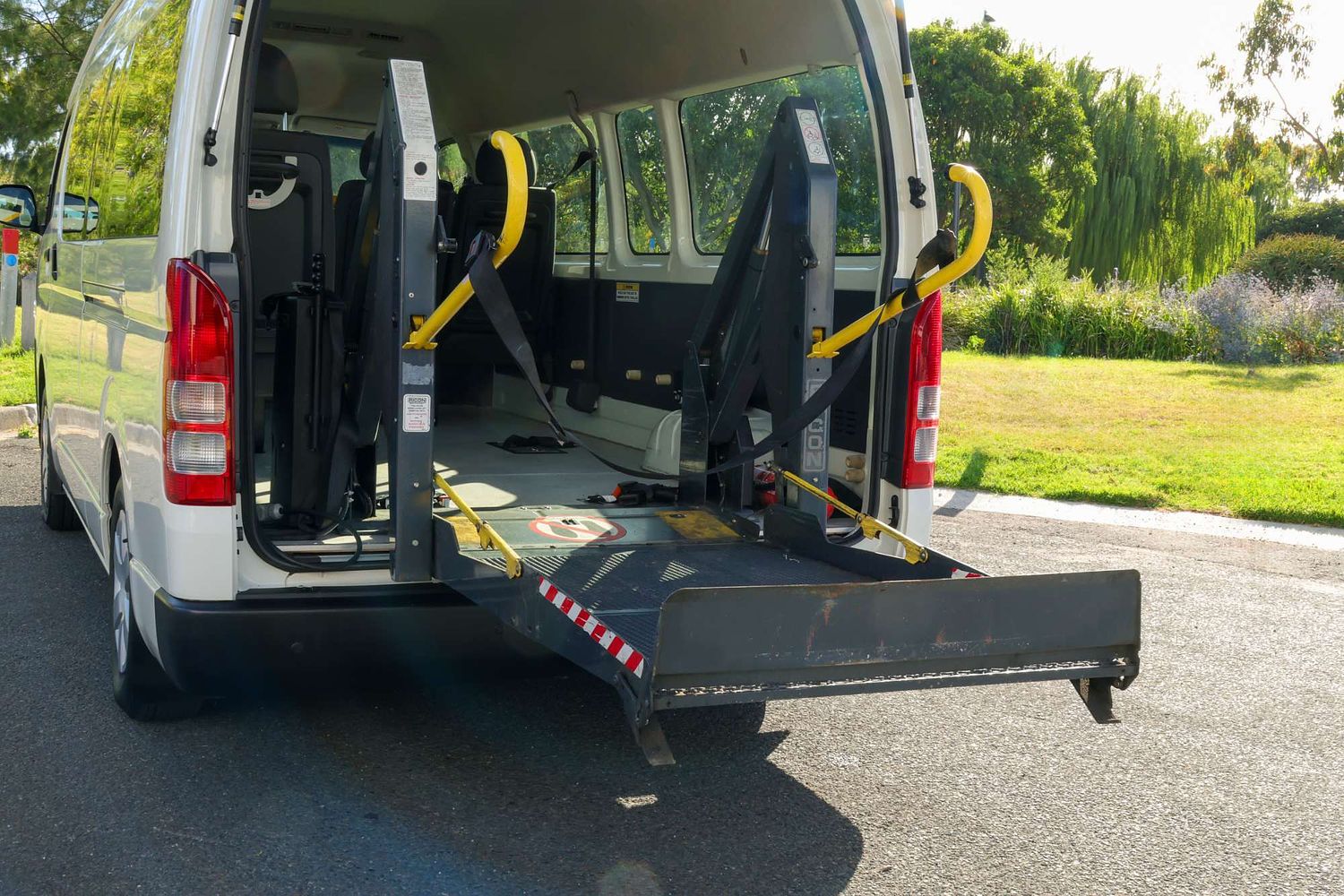 2016 Toyota Hiace Commuter Wheelchair Accessible