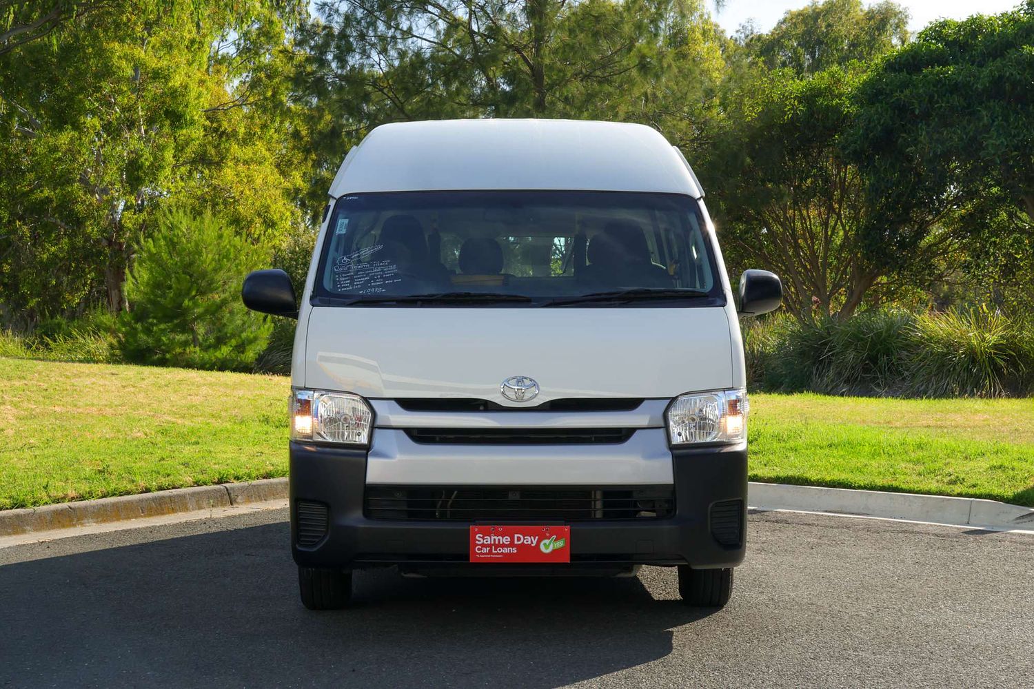 2016 Toyota Hiace Commuter Wheelchair Accessible