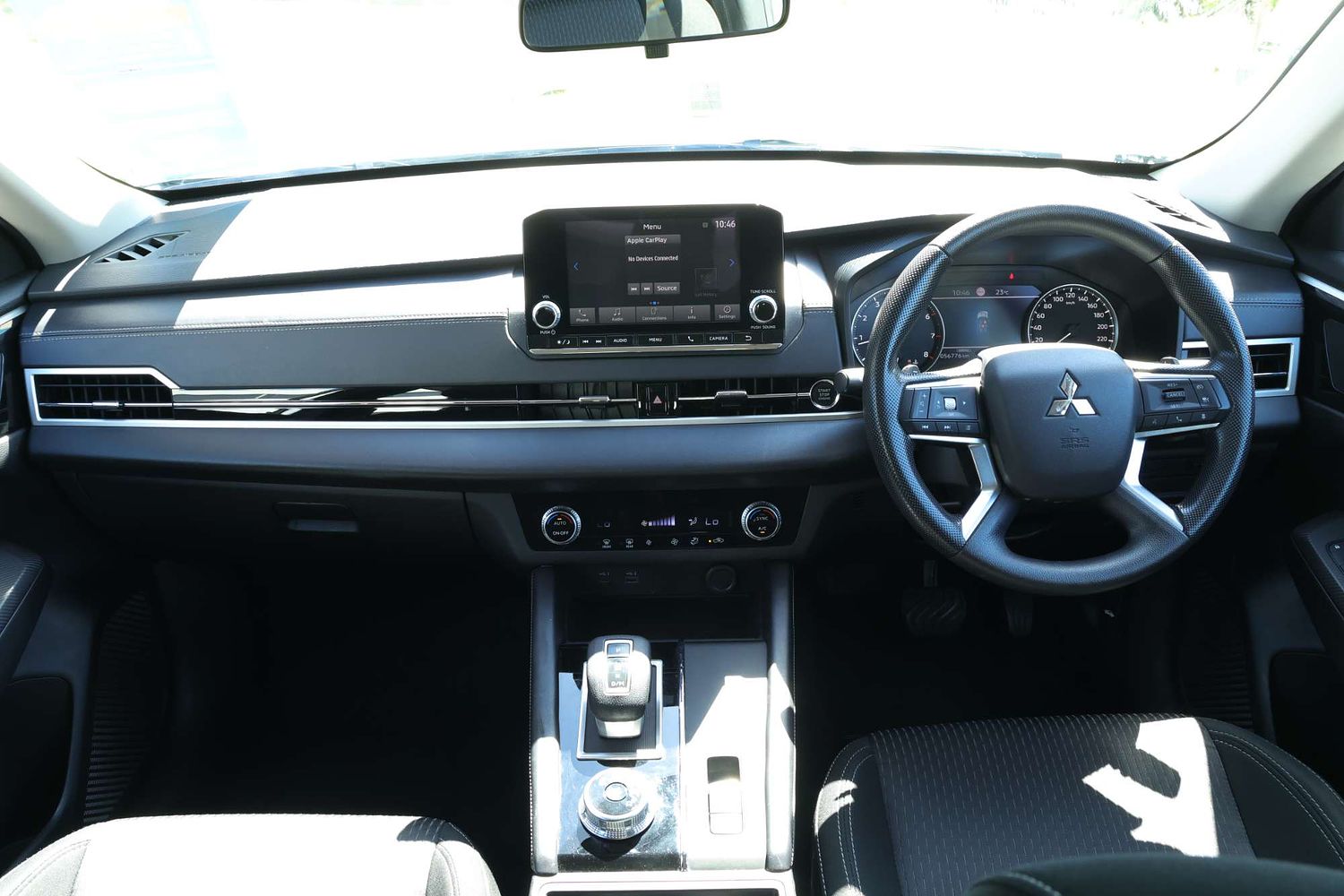 2024 Mitsubishi Outlander ES