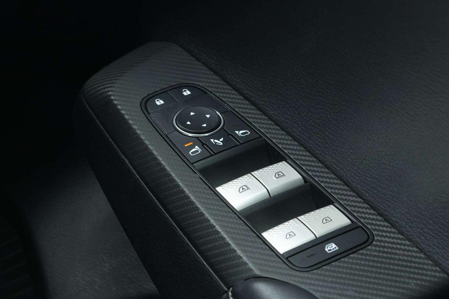 2023 Mitsubishi Outlander LS