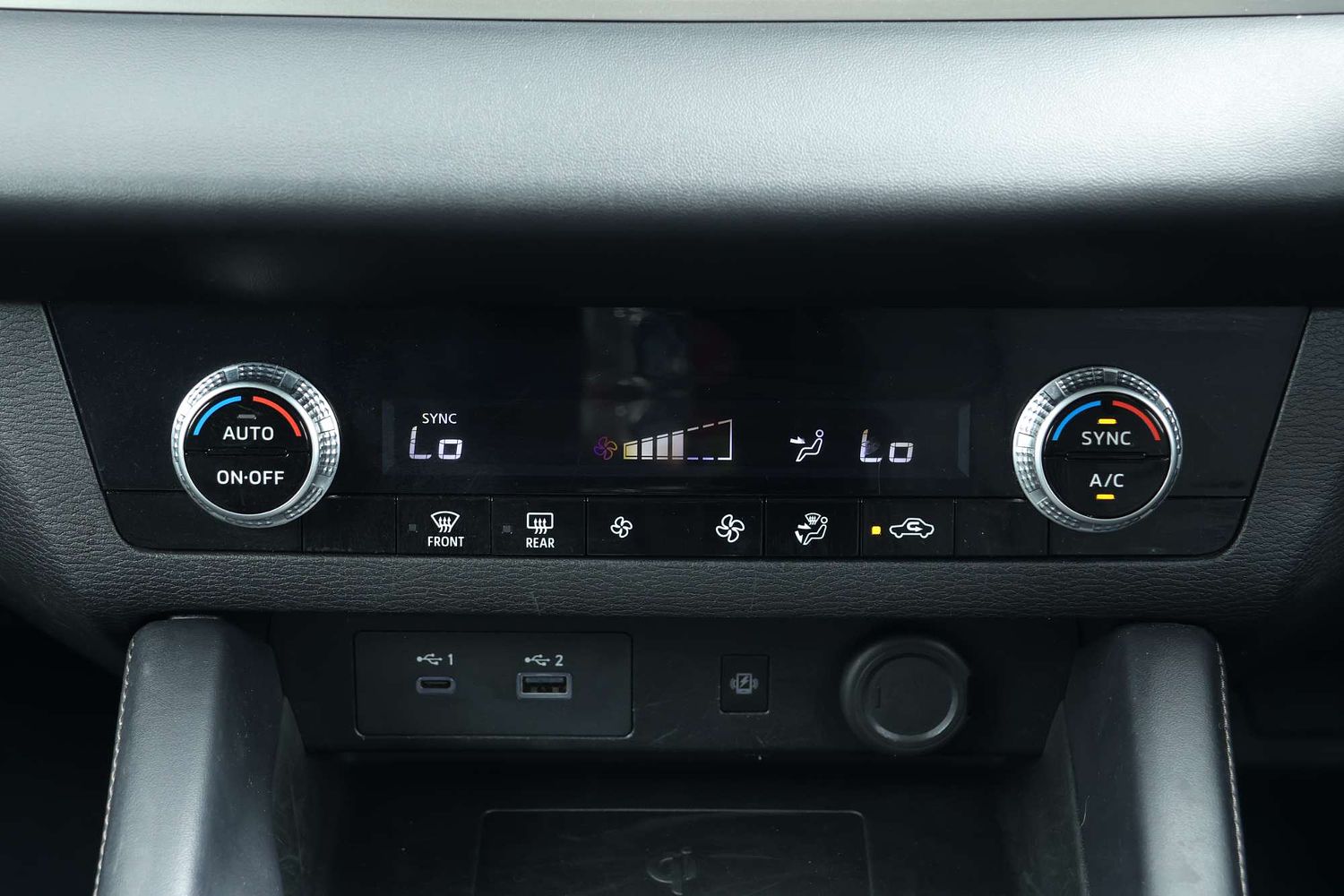 2023 Mitsubishi Outlander LS