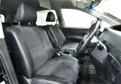 Toyota Estima 2.4l Aeras Premium 7 Seater