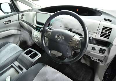 Toyota Estima 2.4l Aeras 8 Seater