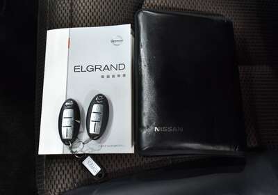 Nissan Elgrand 2.5l Highway Star 7 Seater