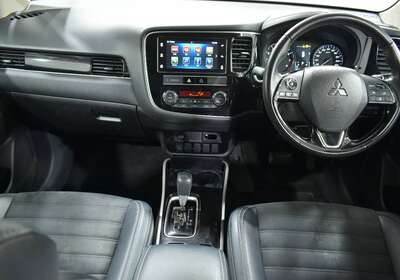 Mitsubishi Outlander Ls 7 Seat (2wd)
