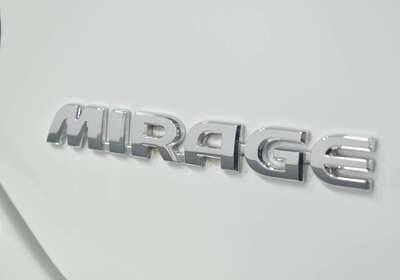 Mitsubishi Mirage Es
