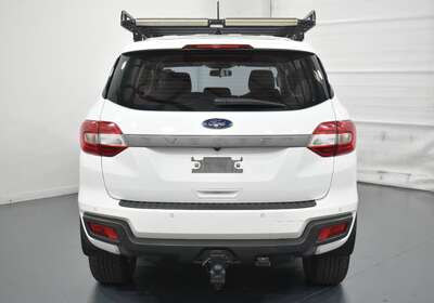Ford Everest Ambiente (rwd 5 Seat)